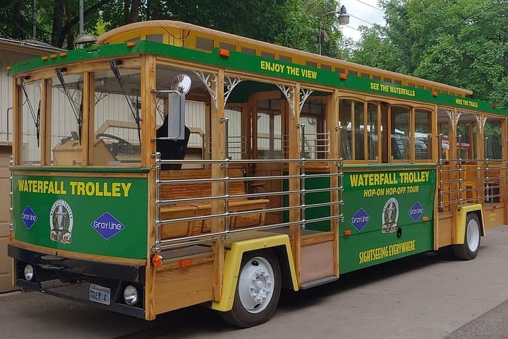 Portland Waterfall Express: Coach to Waterfall Trolley & Multnomah Falls Hop-On Tour photo 2