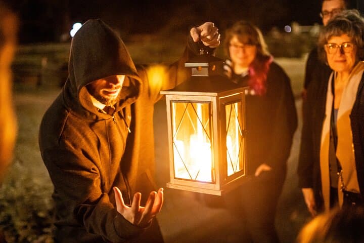 phantoms-of-the-potomac-old-town-alexandria-ghost-walking-tour photo 4