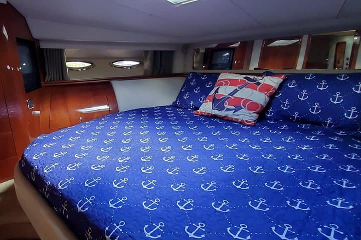 60ft Luxury Yacht Charter in Fort Lauderdale — Private Day & Sunset Cruises photo 3
