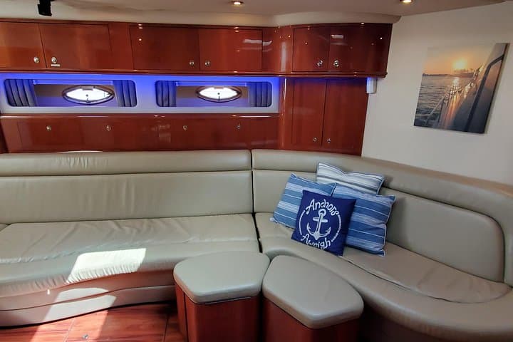 60ft Luxury Yacht Charter in Fort Lauderdale — Private Day & Sunset Cruises photo 4