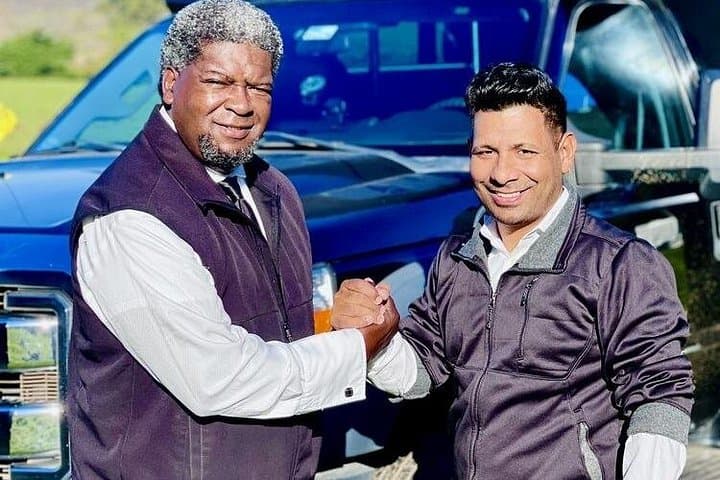 Private Lincoln MKT Chauffeured Service in San Francisco — Airport Pickups & Hourly Charters photo 3