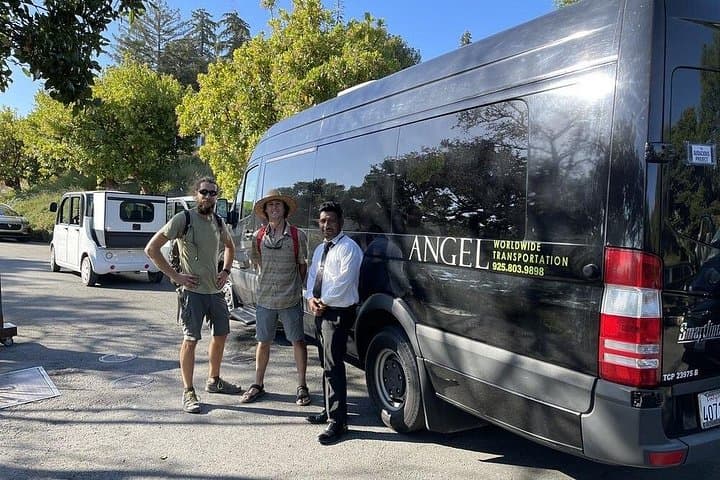 Private Lincoln MKT Chauffeured Service in San Francisco — Airport Pickups & Hourly Charters photo 4