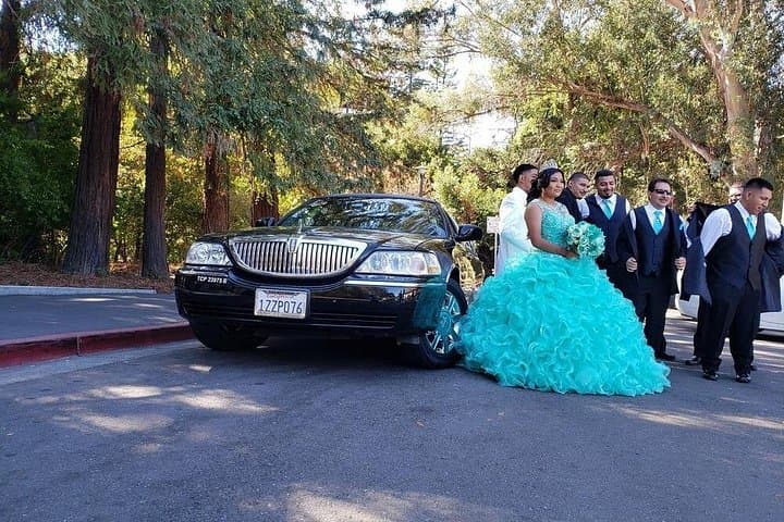 Private Lincoln MKT Chauffeured Service in San Francisco — Airport Pickups & Hourly Charters photo 1