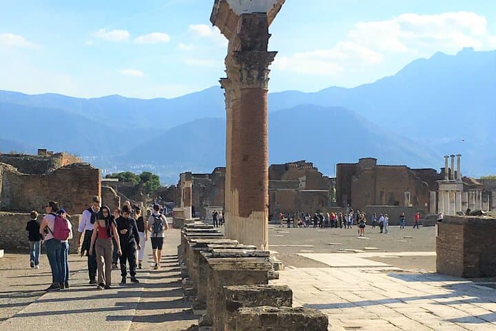 Private Skip-the-Line Pompeii Archaeological Tour — 2-Hour Expert-Led Visit photo 6