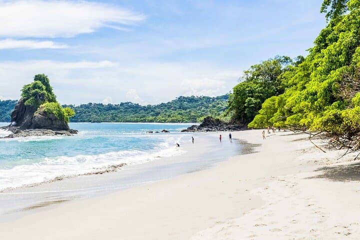 San Jose to Manuel Antonio Shared Shuttle — Affordable Door-to-Door Transfer photo 3