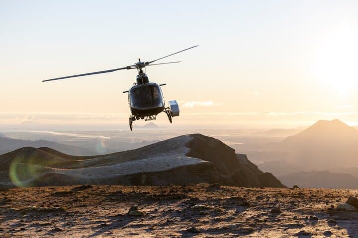 Mt Tarawera Helicopter Tour: Volcano Landing from Rotorua