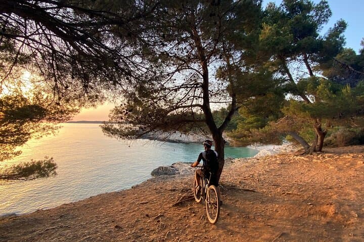 Cycle Cape Kamenjak: 40km Bike Tour from Pula with Optional Wine Tasting photo 3
