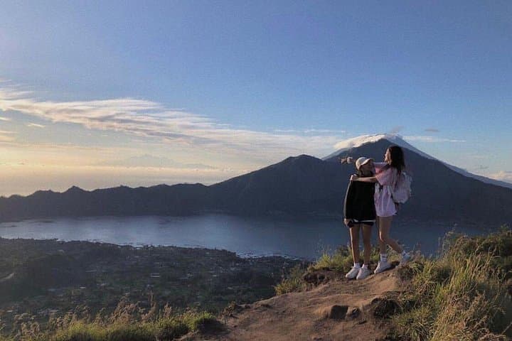 Mount Batur Sunrise Trek: Guided Volcanic Summit Hike with Banana Sandwich Breakfast photo 3