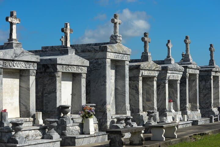 Inside St. Louis Cemetery No. 3: A 90-Minute Walking Tour of New Orleans' Hidden Graves photo 4