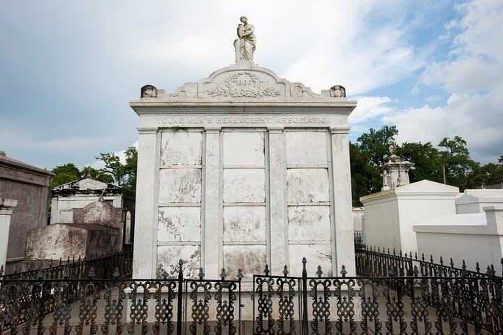 Inside St. Louis Cemetery No. 3: A 90-Minute Walking Tour of New Orleans' Hidden Graves photo 2