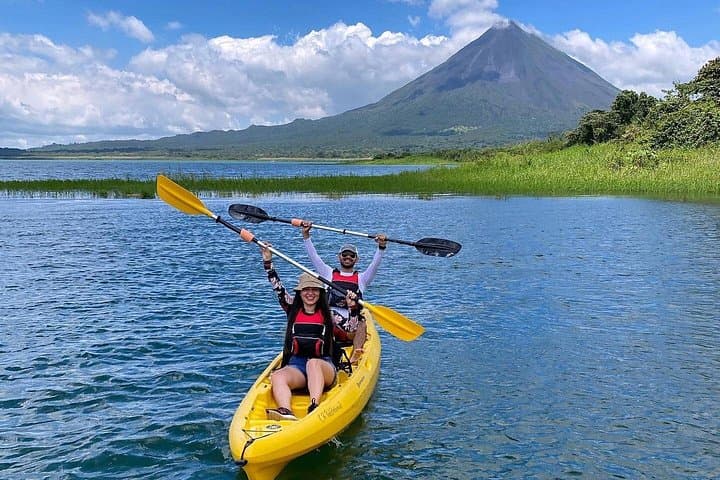 Lake Arenal Kayaking and Baldi Hot Springs: Private Day Trip from San Jose photo 1