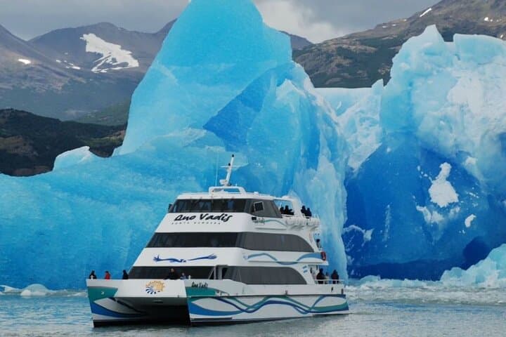 Sail to Spegazzini Glacier: Upsala Channel Iceberg Navigation from El Calafate photo 6