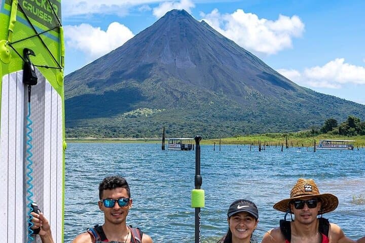 Lake Arenal Stand-Up Paddle and Baldi Hot Springs Private Day Trip from San José photo 4