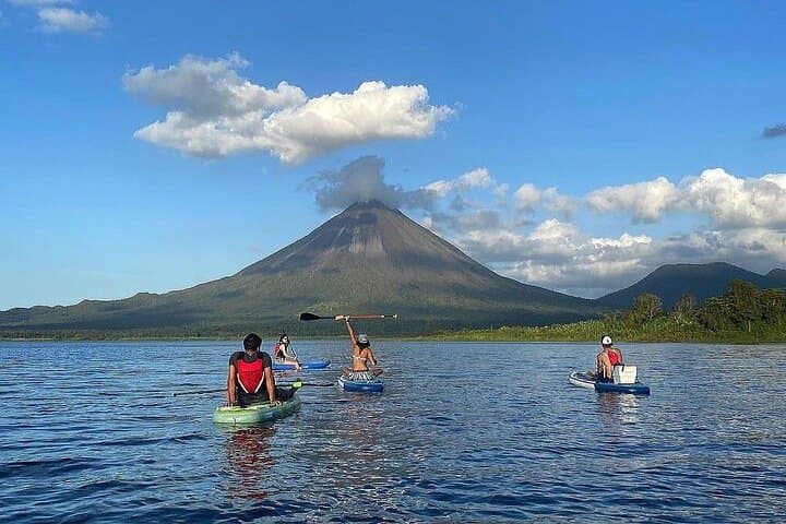 Lake Arenal Stand-Up Paddle and Baldi Hot Springs Private Day Trip from San José photo 5