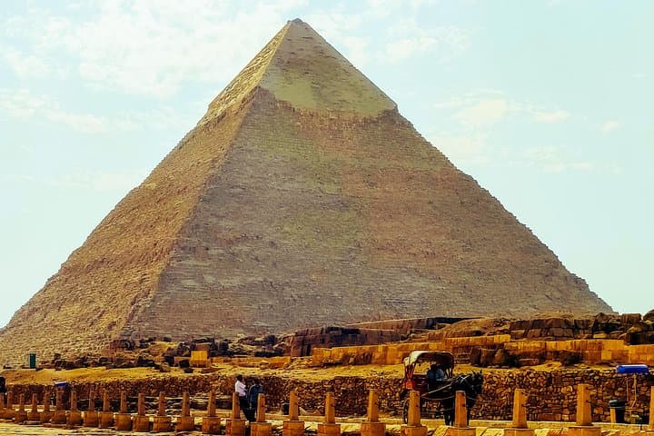 Private Pyramids Tour Cairo — Giza Plateau, Egyptian Museum & Nile Lunch photo 3