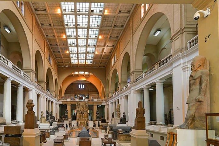 Private Pyramids Tour Cairo — Giza Plateau, Egyptian Museum & Nile Lunch photo 5