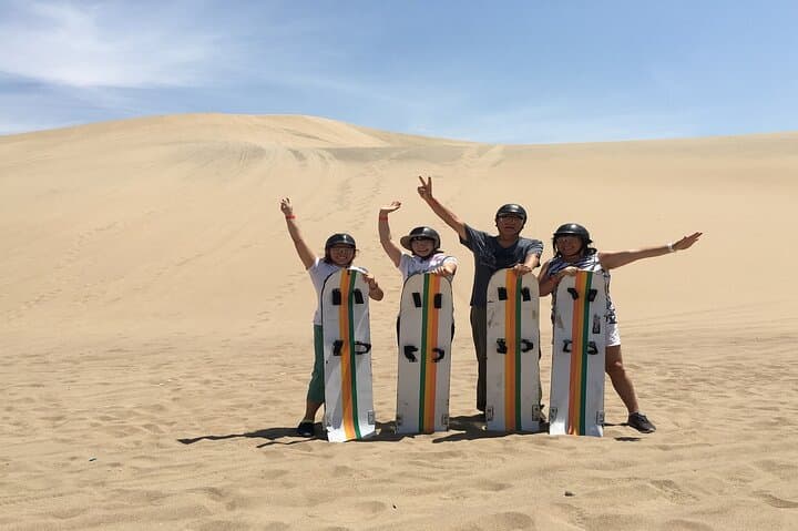 Buggy and Sandboard Adventure in Paracas Desert photo 2