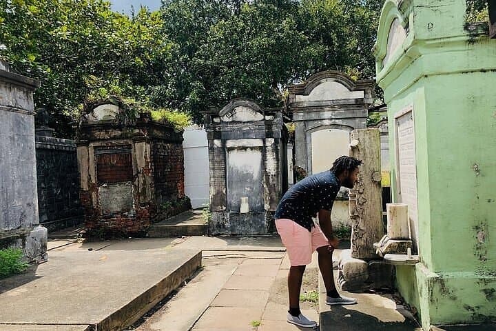 New Orleans City and Cemetery Tour: Garden District Stroll, Beignets & Vue Orleans Upgrade photo 6
