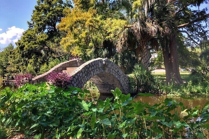 New Orleans City and Cemetery Tour: Garden District Stroll, Beignets & Vue Orleans Upgrade photo 5