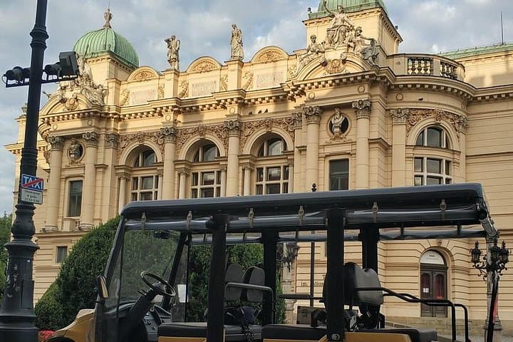 Krakow by Electric Cart: Old Town, Kazimierz & Ghetto in 2.5 Hours photo 3