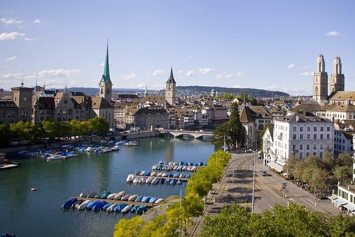 Zurich Highlights: Lake Cruise, Old Town Walk & Optional FIFA Museum photo 5