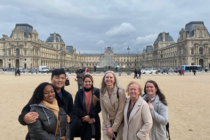 See 15+ Top Sights Paris: Walking & Metro Tour with Local Guide photo 6