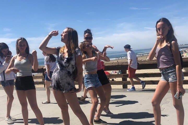 Miami Beach Zombie Scavenger Hunt — App-Led Survival Game on Foot photo 3