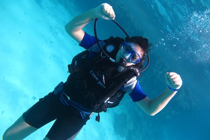 Introductory Red Sea Diving in Hurghada — 2-Stop Beginner Boat Dive with Lunch photo 3