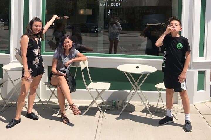 Zombie Scavengers Palm Bay: App-Based Urban Survival Scavenger Hunt photo 2