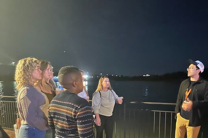 Savannah Strangled Not Stirred Pub Crawl — True Crime Walking Tour of River Street photo 4