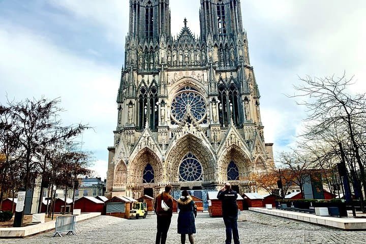 Day Trip from Paris to Champagne: Reims Cathedral, Taittinger & Independent Wineries photo 2
