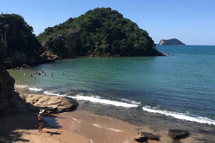 Mangue de Pedras and Ponta do Pai Vitório Private Coastal Walk — Búzios Hike photo 4