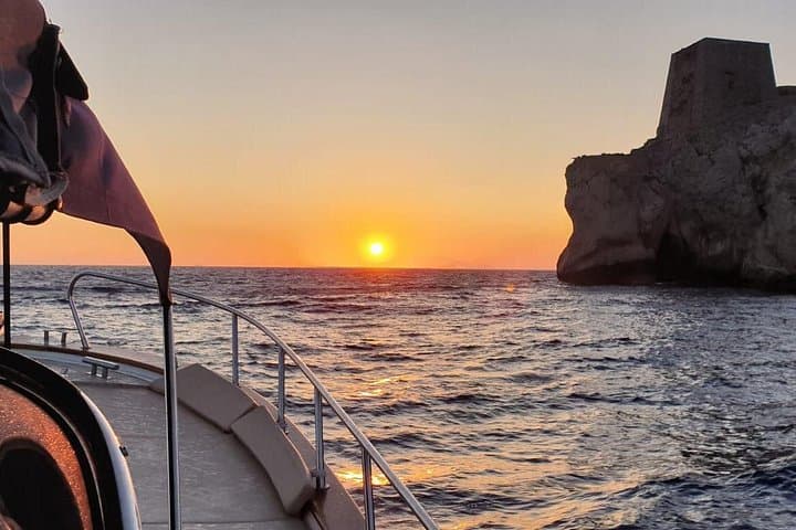 Private Sunset Boat Tour from Sorrento to Positano with Limoncello Tasting photo 4