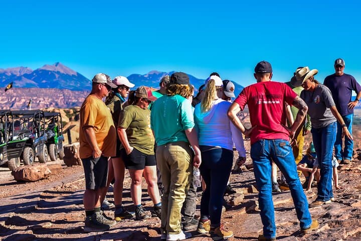 Conquer Moab’s Hells Revenge: Ultimate 3-Hour 4x4 Off-Road Adventure photo 6