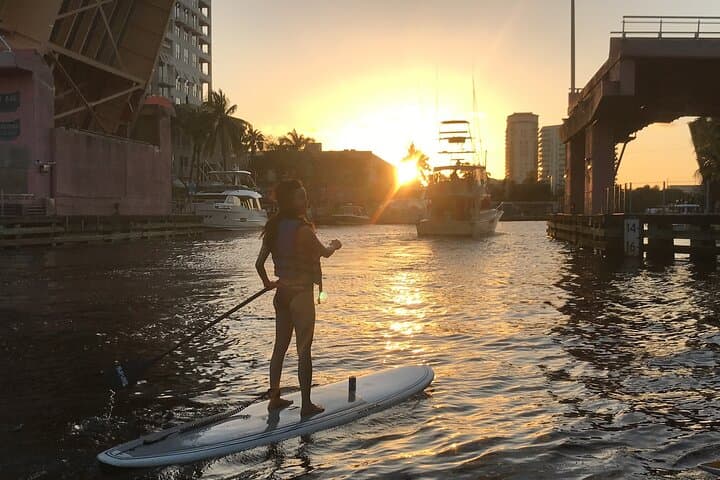 Sunset Paddleboard Tour on Las Olas New River, Fort Lauderdale photo 4