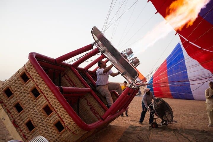 Dawn Over the Dunes: Dubai Hot Air Balloon Sunrise Flight photo 5