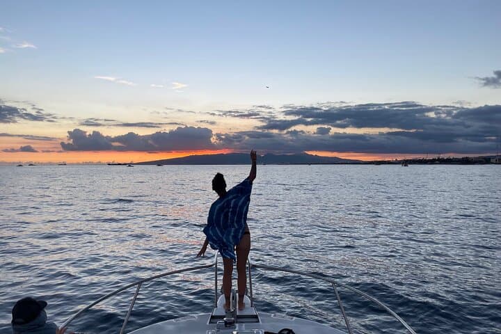 Waikiki Friday Night Fireworks Boat Cruise: Sunset Sail & BYOB Experience photo 4