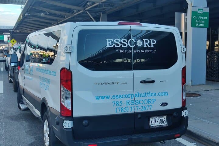 Private Queens Airport Shuttle — Door-to-Door NYC Transfer photo 5