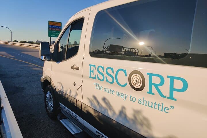 Private Queens Airport Shuttle — Door-to-Door NYC Transfer photo 6