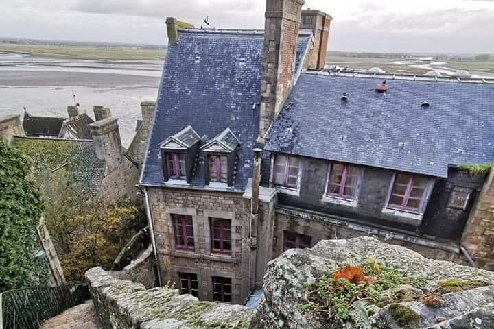Mont-Saint-Michel and Omaha Beach: Private VIP Day Trip from Paris with Champagne photo 5