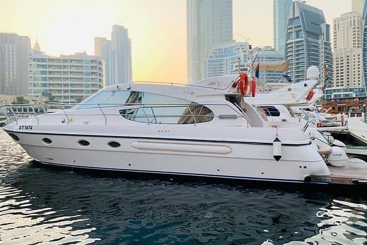 Dubai Marina Luxury Yacht Cruise with Breakfast or BBQ photo 4