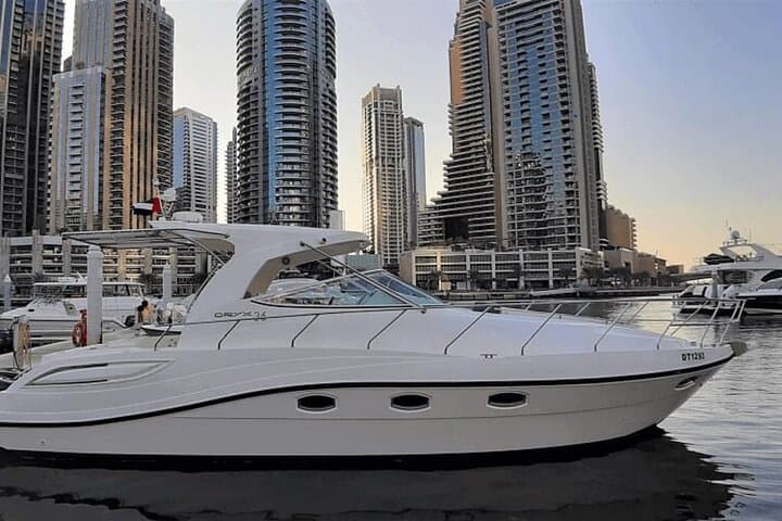 Dubai Marina Yacht Cruise & Breakfast — Palm Jumeirah, Burj Al Arab & Bluewaters Views photo 5