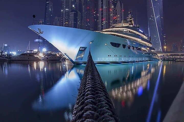 Dubai Marina Luxury Yacht Cruise with Breakfast — Skyline, Palm & Atlantis Views photo 2