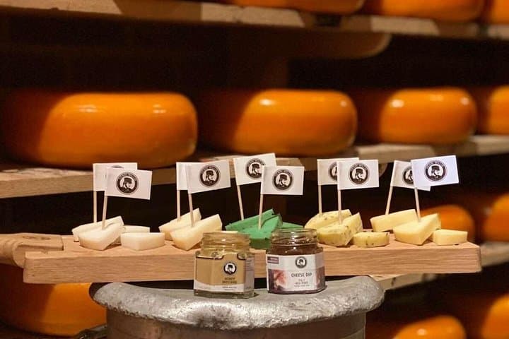 Taste Bruges: Private 8‑Tasting Food Tour of Waffles, Shrimp & Chocolate