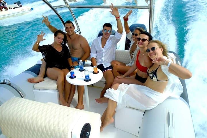 Private Hurghada Speedboat: 4-Hour Wild Dolphin Swim & Subwing Game photo 4