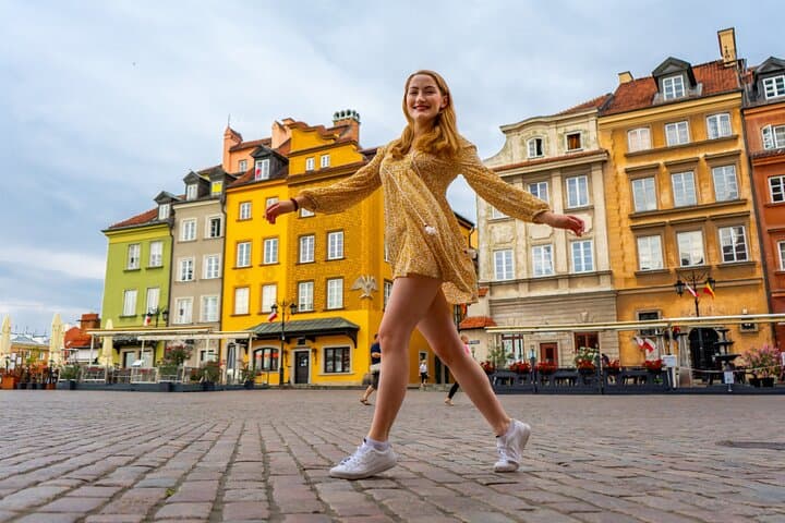 Amazing Old Town Warsaw Photo Walk: 1-Hour Guided Photoshoot photo 6