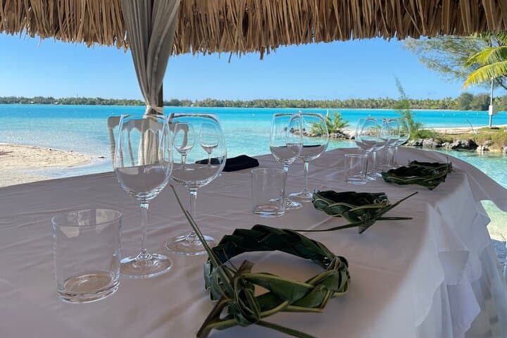 Bora Bora Private Wine Tasting with Master Sommelier at Saint-James photo 6