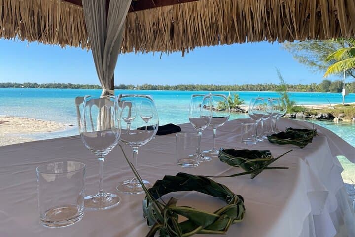 Bora Bora Wine Tasting: Introductory Sommelier Experience at Saint-James