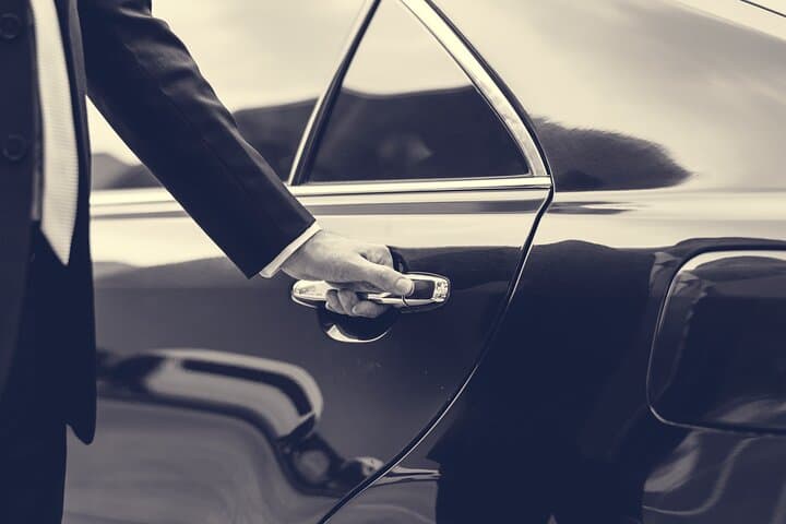 Private Transfer from Woodbridge to Dulles: Seamless Chauffeur Service for Stress-Free Airport Runs photo 2