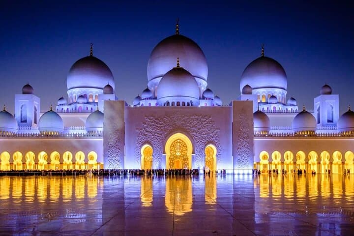 Abu Dhabi Full-Day City Tour: Sheikh Zayed Mosque, Corniche & Ferrari World photo 4
